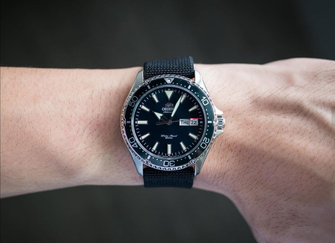 Black Color Variants - Elastico