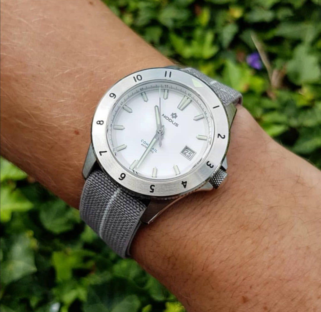 Grey with White Stripe (6903641505879)