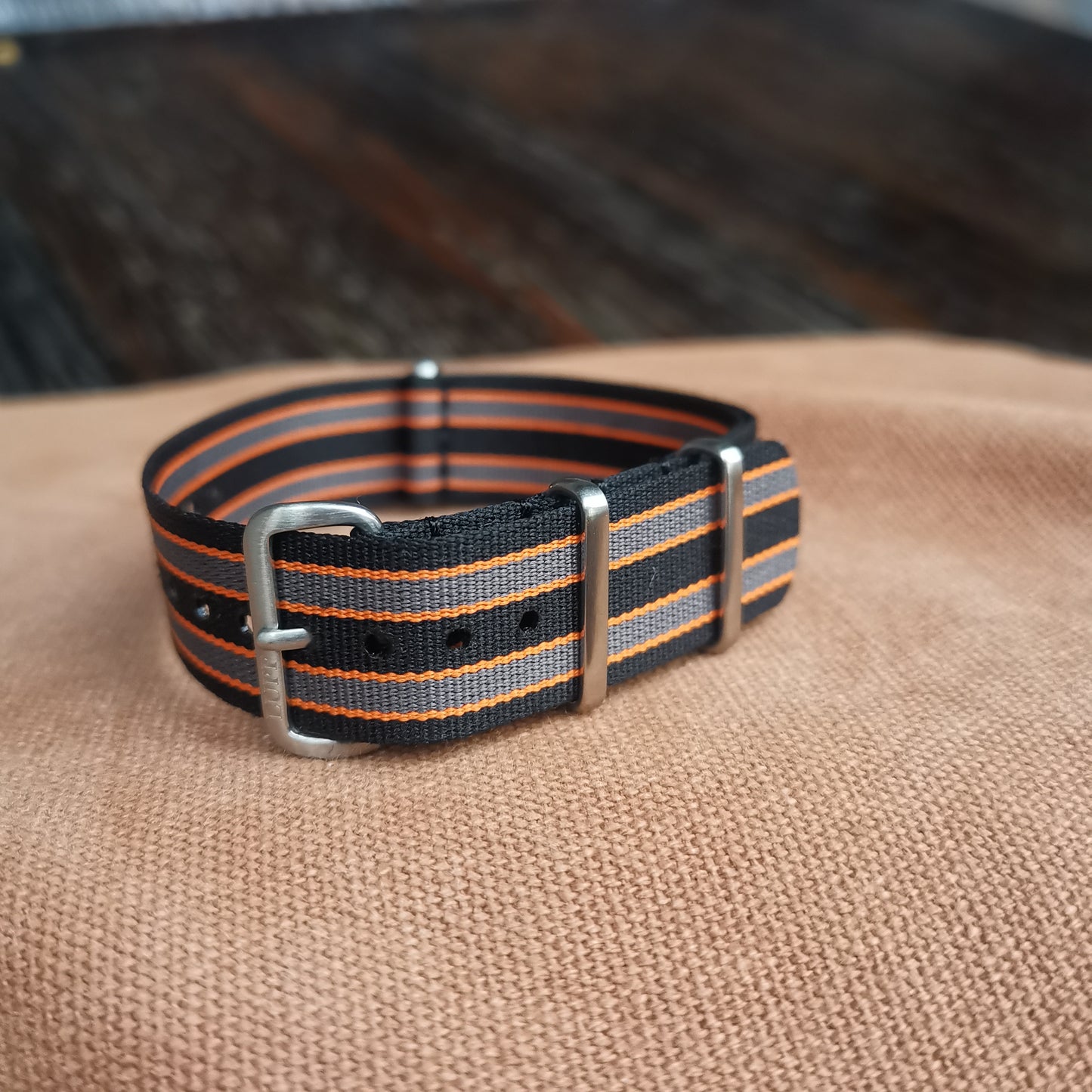 Fenix Bond 20mm - Mafia Strap (4331779719255)